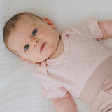Pure Pointelle -sydänkuvioinen body – vaaleanpunainen