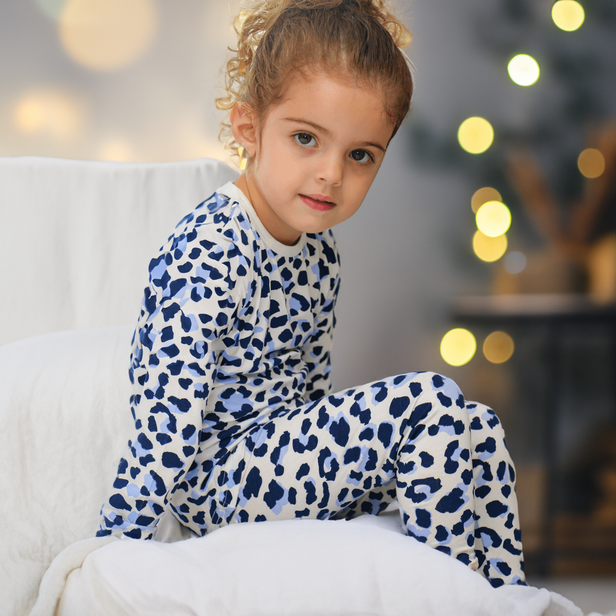 Conjunto de pijama infantil Snow Leopard